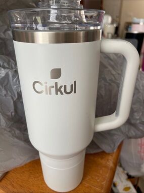 Cirkul 40 oz White Straw Sip Stainless Steel Tumbler